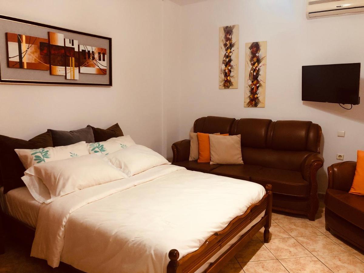 Flora Apartments Sarandë Eksteriør bilde